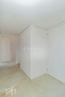 Image 42 - 993997