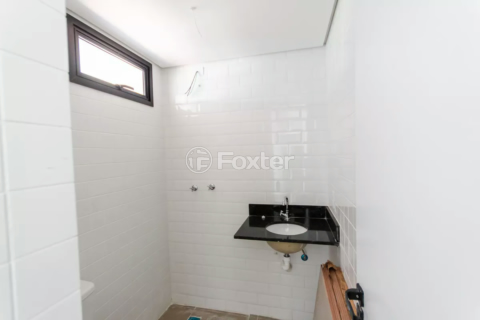 Image 3 - 994033