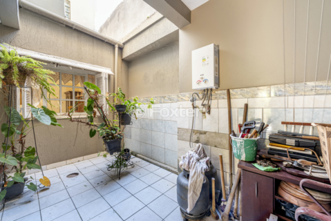 Image 21 - 994054