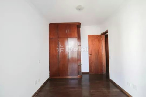 Image 3 - 994056