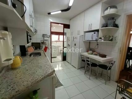 Image 7 - 994139