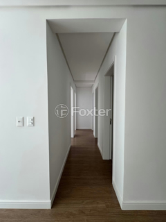 Image 7 - 994448
