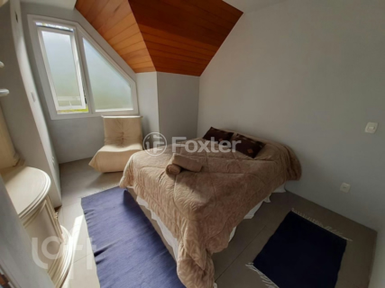 Image 21 - 994683