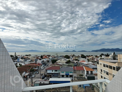 Image 20 - 994767