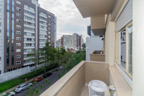 Image 3 - 995331
