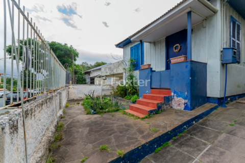 Image 36 - 995358