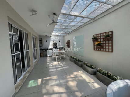 Image 31 - 995362