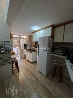 Image 39 - 995412