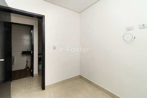 Image 11 - 995476