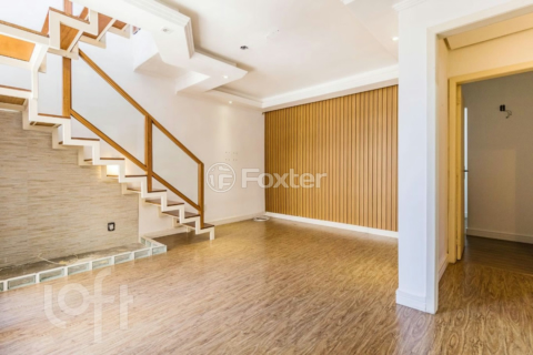 Image 33 - 995493