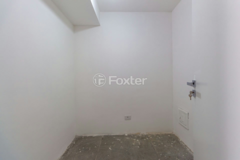 Image 21 - 995526