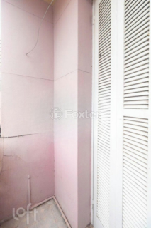 Image 19 - 995551