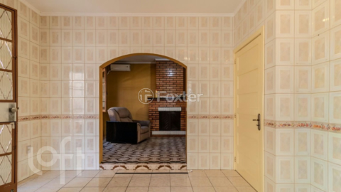 Image 8 - 995632