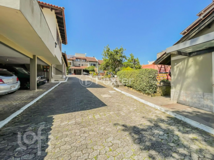 Image 30 - 995659
