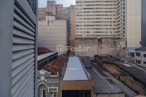 Image 16 - 995705
