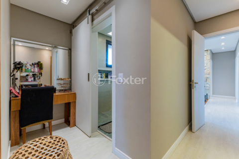 Image 34 - 995766