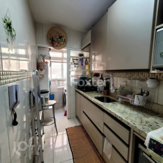 Image 7 - 995788