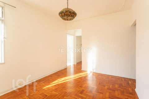 Image 22 - 995843