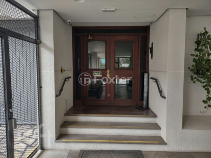 Image 42 - 995855