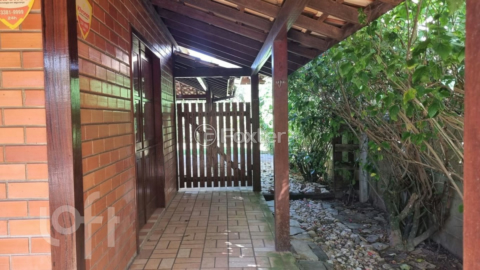Image 5 - 995870