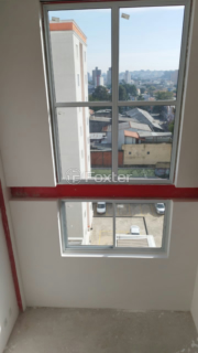Image 7 - 995947