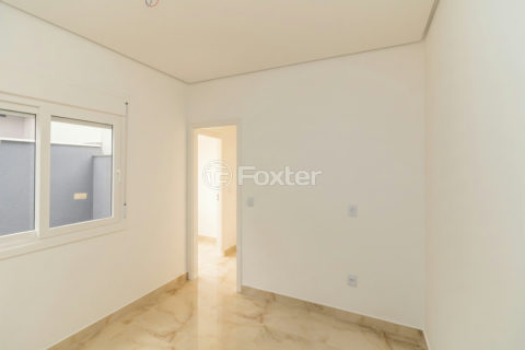 Image 20 - 996007