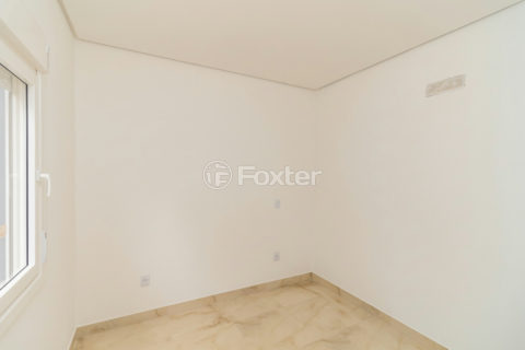 Image 21 - 996007
