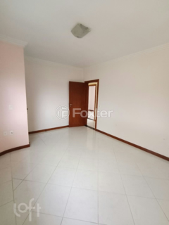 Image 3 - 996010