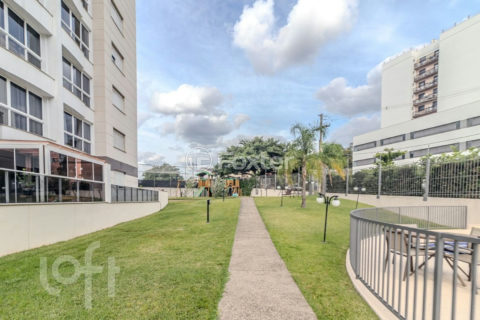 Image 38 - 996060