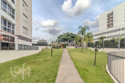Image 39 - 996060