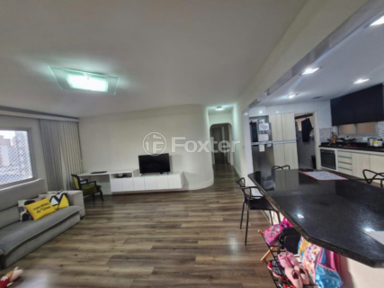 Image 4 - 996133