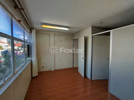 Image 7 - 996253