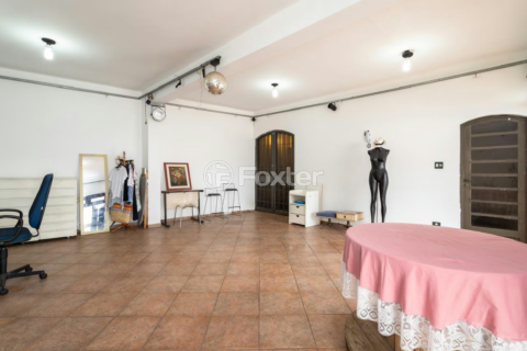 Image 30 - 996373