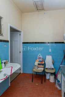 Image 21 - 996427