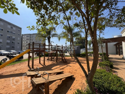 Image 21 - 996432