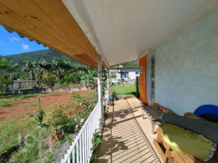 Image 32 - 996482
