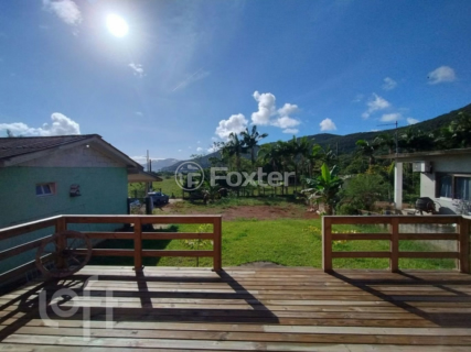 Image 8 - 996482