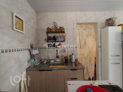Image 30 - 996482
