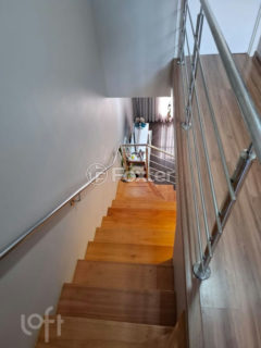 Image 12 - 996517