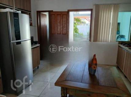 Image 7 - 996578