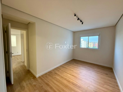 Image 3 - 996602