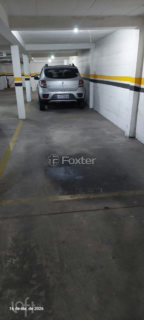 Image 33 - 996675