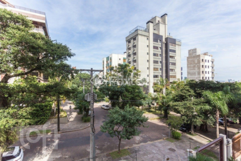 Image 10 - 996680