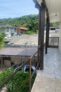 Image 3 - 996687