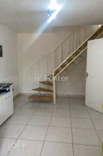 Image 8 - 996687