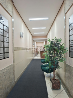 Image 6 - 996688
