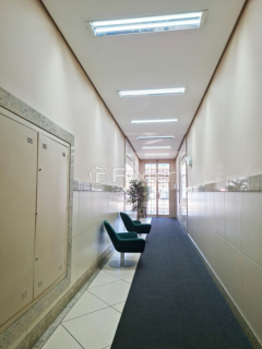 Image 7 - 996688