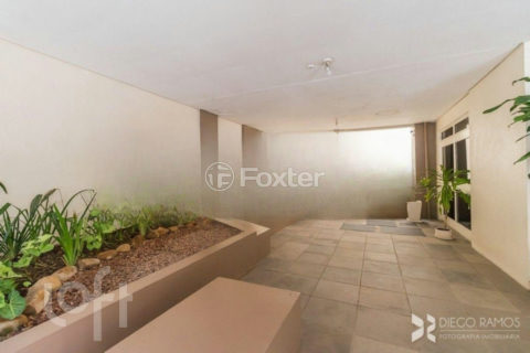 Image 1 - 996696