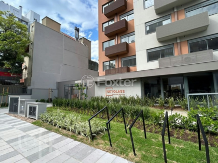 Image 6 - 996747