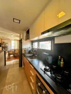 Image 7 - 996761
